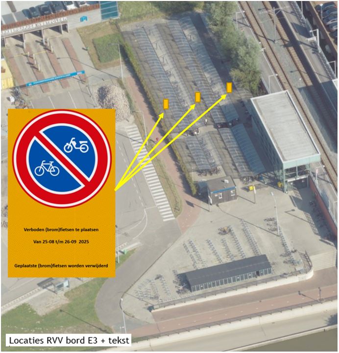 Foto waar op weergegeven op welke plekken borden geplaatst worden met daarop 'Verboden (brom)fietsen te plaatsen'.